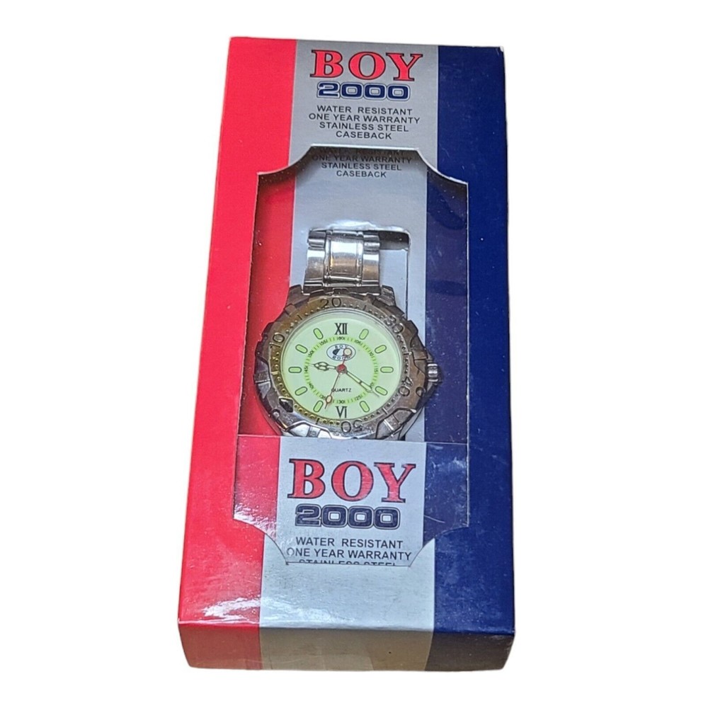 Vintage Boy 2000 Quartz Men's Water Resistant Watch Silver Colored Band